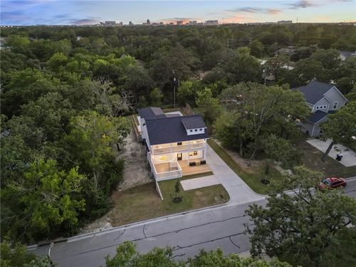 1104 Berkeley St, College Station, TX, 77840-2603 | Card Image
