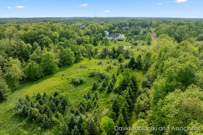 9410 Sanborn Ave Se, House other with 3 bedrooms, 3 bathrooms and null parking in Alto MI | Image 49
