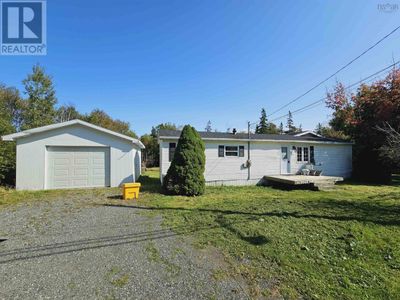 906 Point Aconi Rd, House other with 3 bedrooms, 3 bathrooms and null parking in Point Aconi NS | Image 3