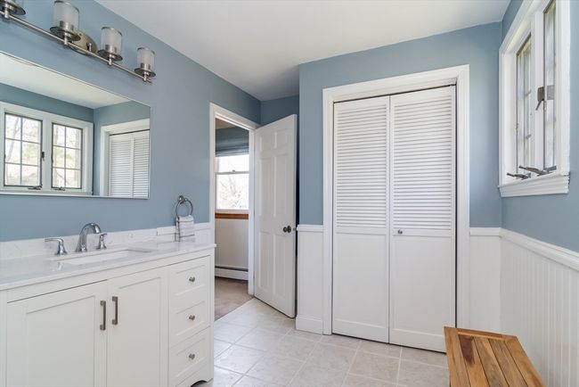 A - 372 Village St, House other with 4 bedrooms, 4 bathrooms and 8 parking in Medway MA | Image 19
