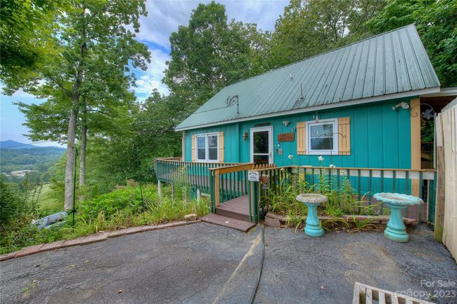 356 Hickory Hill Cir, House other with 3 bedrooms, 2 bathrooms and null parking in Spruce Pine NC | Image 26