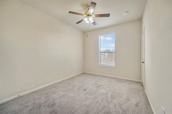19326 Camellia Knoll Trl, House other with 4 bedrooms, 3 bathrooms and 2 parking in Houston TX | Image 18