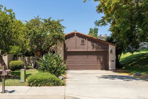 2035 David Dr, Escondido, CA, 92026-1010 | Card Image