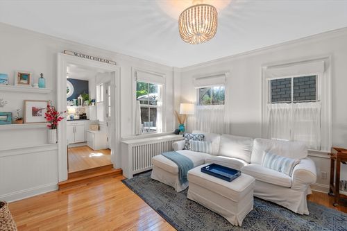 apt-1-29 Front St, Marblehead, MA, 01945-5516 | Card Image