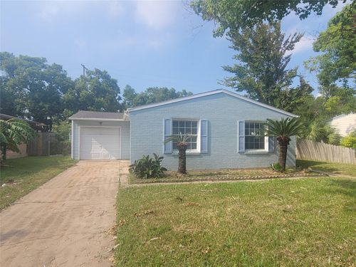114 Dolphin Avenue, Galveston, TX, 77550 | Card Image