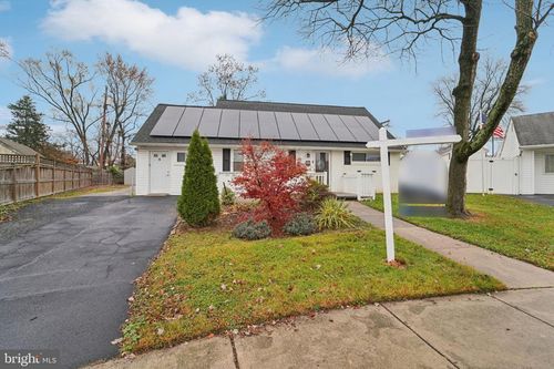 18 Ivy Ln, GLEN BURNIE, MD, 21060-7276 | Card Image