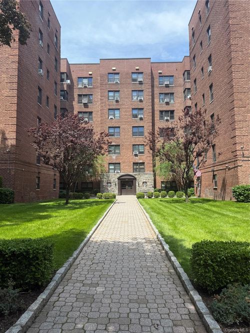 302-505 E Lincoln Ave, Mount Vernon, NY, 10552-3509 | Card Image