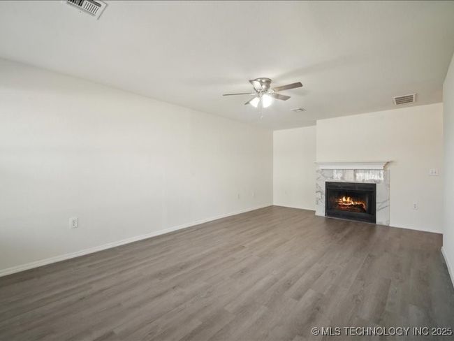 2218 Quantico St, Townhouse with 3 bedrooms, 3 bathrooms and null parking in Broken Arrow OK | Image 4