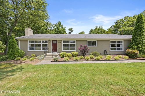 4224 Clairmont Dr, Knoxville, TN, 37918-3521 | Card Image