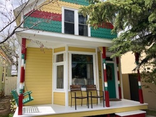 215 S Broadway Ave, Red Lodge, MT, 59068-7725 | Card Image