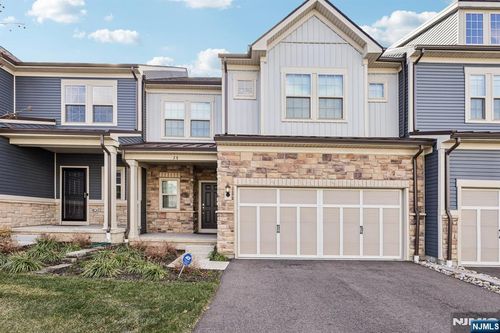 28 Dahlia Dr, Warren, NJ, 07059-3801 | Card Image