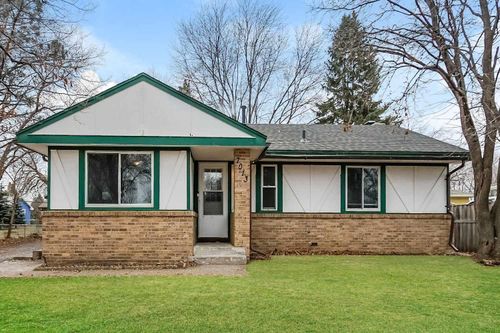 7013 Fremont Ave N, BROOKLYN CENTER, MN, 55430-1138 | Card Image