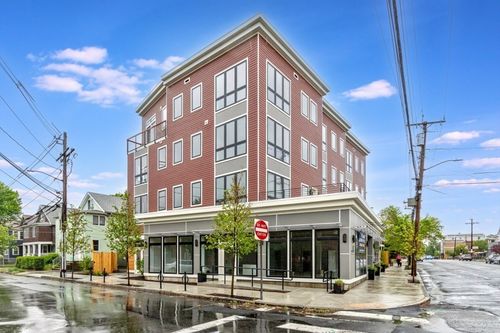 ph-80 Broadway, Arlington, MA, 02474-5538 | Card Image