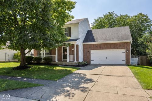 11740 Sand Creek Blvd, Fishers, IN, 46037-8792 | Card Image