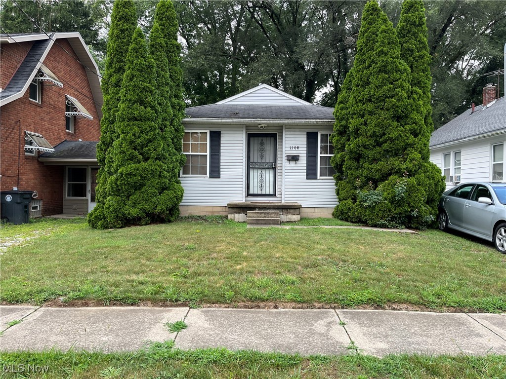 Yukon Ave, Akron, OH 44320