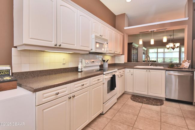 Stove to sink | Image 10
