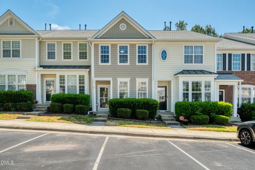 7643 Winners Edge St, Raleigh, NC, 27617-1929 | Card Image