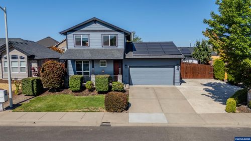 2575 Boston St, Woodburn, OR, 97071-7641 | Card Image