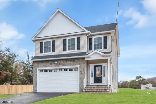 16 Central Ave, Whitehouse Station, NJ, 08889-3418 | Card Image