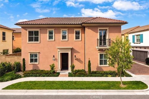 107 Petunia, Irvine, CA, 92602 | Card Image