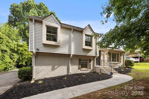 671 Archdale Dr, Charlotte, NC, 28217-0207 | Card Image