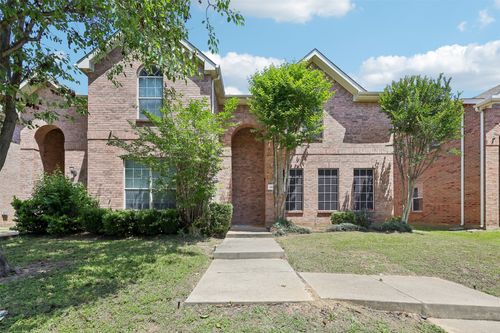 1132 Jamie Dr, Grand Prairie, TX, 75052-2736 | Card Image