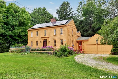 132 Westport Rd, Wilton, CT, 06897-4527 | Card Image