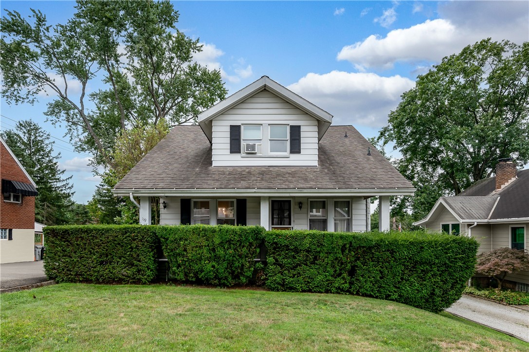 Hoffman St, Glenshaw, PA 15116