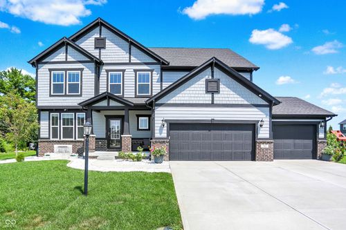 7907 Villa Cir, Avon, IN, 46123-7807 | Card Image