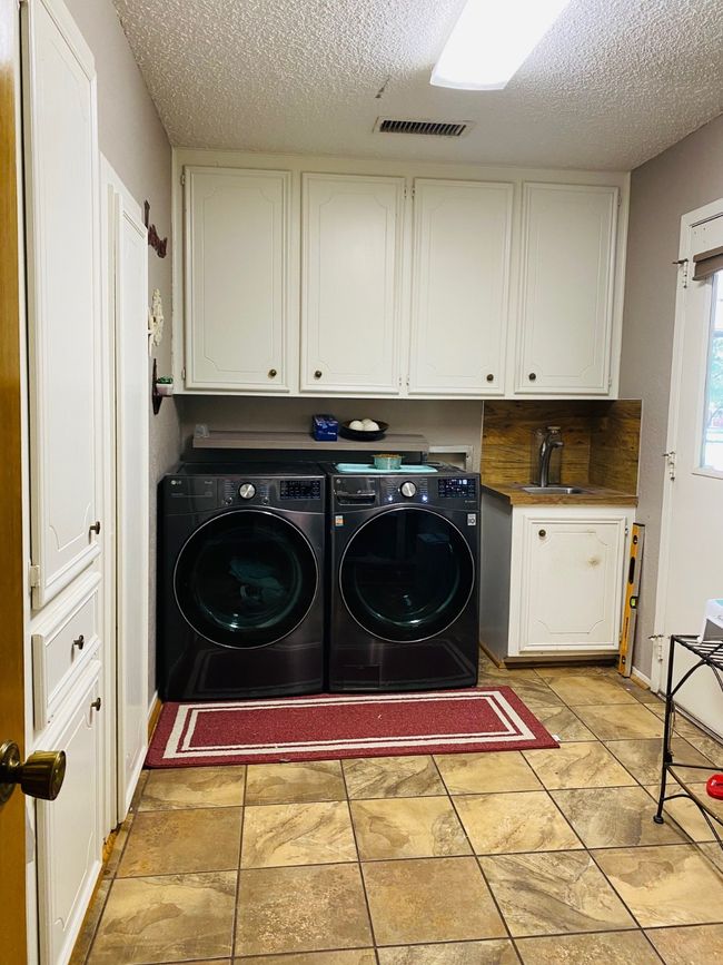 1925 Lytle Trl, House other with 3 bedrooms, 2 bathrooms and null parking in Abilene TX | Image 13