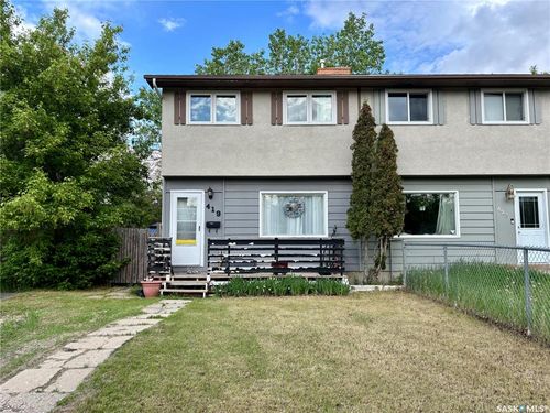 419 Mcintosh St, Regina, SK, S4R4Z7 | Card Image