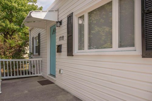 1710 Kenny Rd, Columbus, OH, 43212-1384 | Card Image