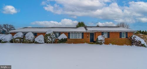 213 Maple Ave, QUARRYVILLE, PA, 17566-1319 | Card Image