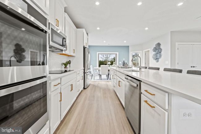 13628 Innovation Station Loop, Home with 3 bedrooms, 3 bathrooms and null parking in HERNDON VA | Image 11