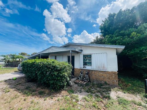 4340 Broadway St, Lake Worth, FL, 33461-2319 | Card Image