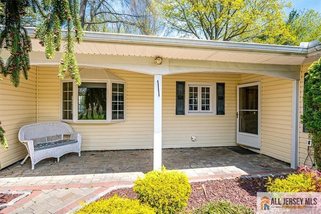 14 Clinton Dr, House other with 4 bedrooms, 2 bathrooms and null parking in Manalapan NJ | Image 9