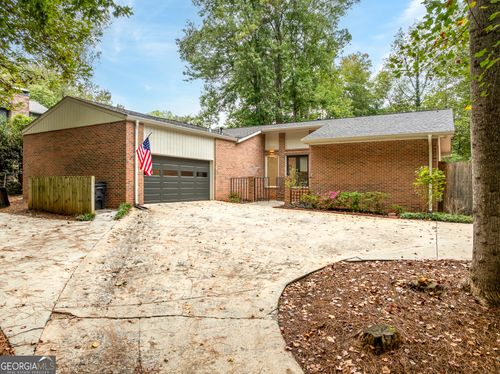 3290 Custer Lake Dr Nw, Marietta, GA, 30064-1126 | Card Image