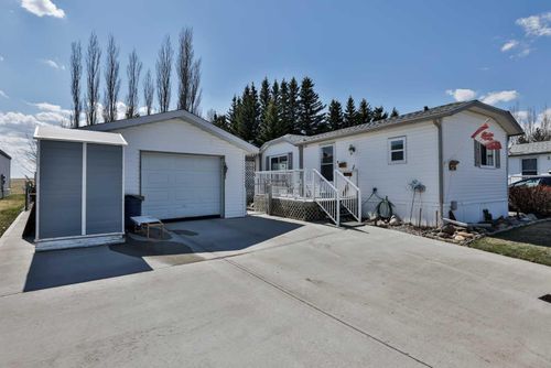 319 Cottonwood Bay, Vulcan, AB, T0L2B0 | Card Image