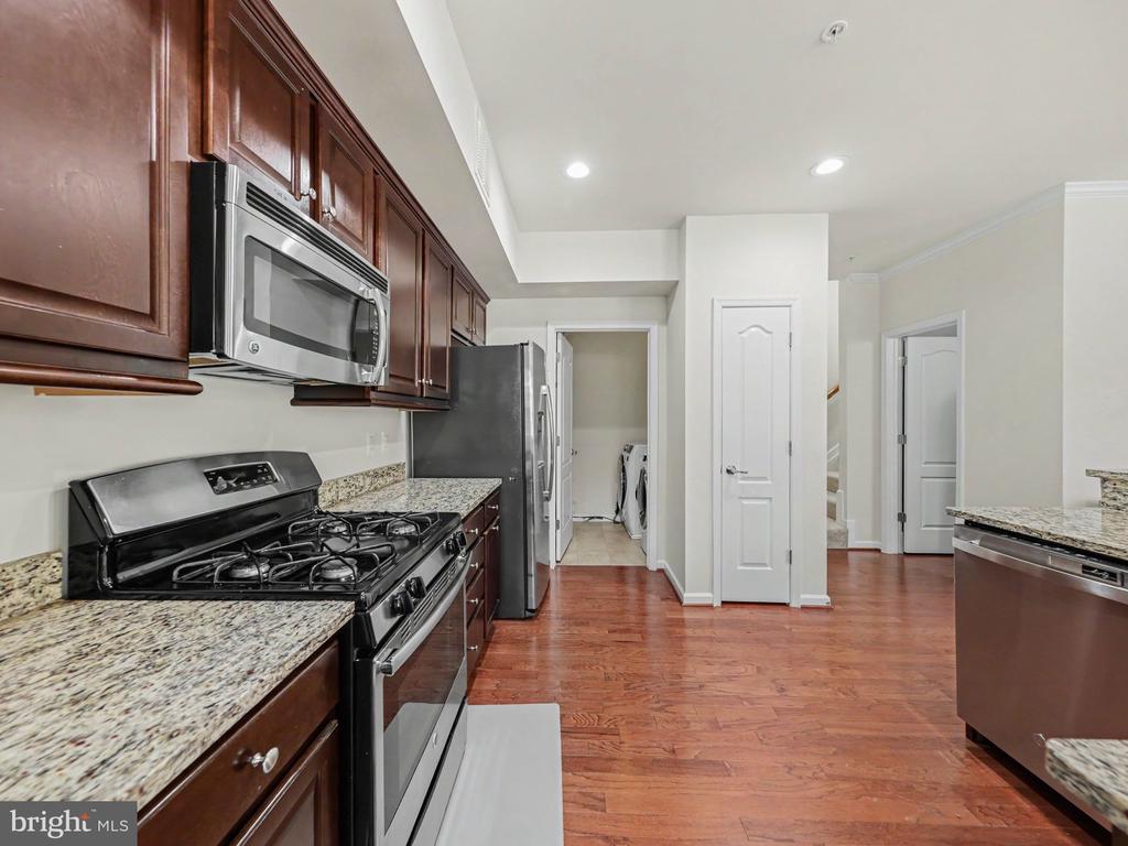 Residential in WOODBRIDGE 5