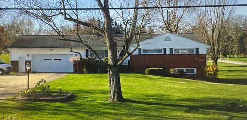 17228 Egbert Rd, Walton Hills, OH, 44146-4169 | Card Image