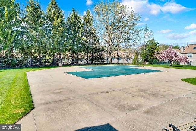 235 Copper Beech Dr, Townhouse with 3 bedrooms, 3 bathrooms and null parking in BLUE BELL PA | Image 40