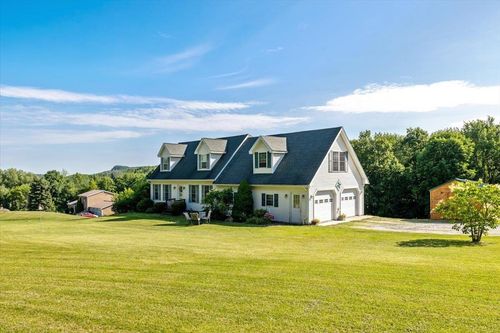 4586 Main St, Franklin, VT, 05457-9562 | Card Image