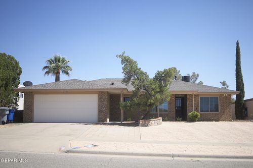 7036 El Cajon Drive, El Paso, TX, 79912 | Card Image