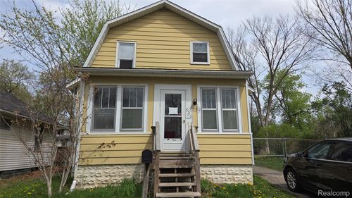 920 Huron St, Flint, MI, 48507-2555 | Card Image