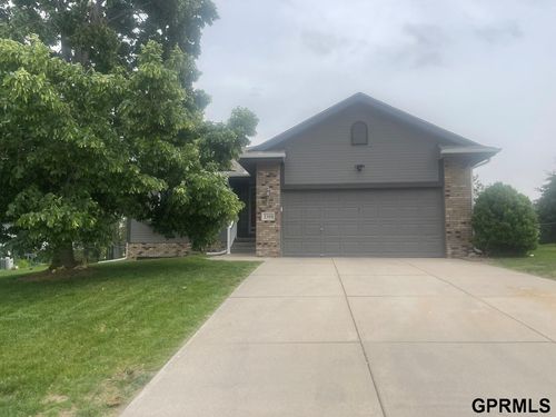 2309 Aberdeen Dr, Papillion, NE, 68133-4419 | Card Image