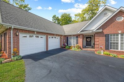 771 E Deer Creek Drive, House other with 3 bedrooms, 2 bathrooms and 2 parking in Crossville TN | Image 2