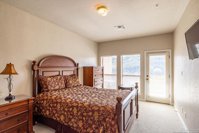 UNIT-111 - 20 Tapatio Dr E, Condo with 2 bedrooms, 2 bathrooms and null parking in Boerne TX | Image 8