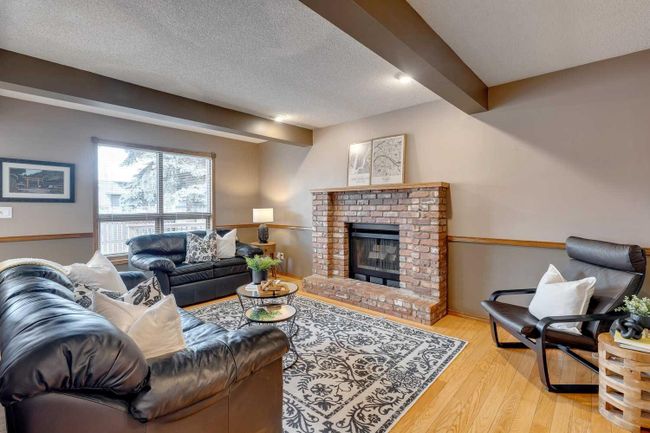 16527 Sunhaven Road Se, Home with 4 bedrooms, 2 bathrooms and 4 parking in Calgary AB | Image 14