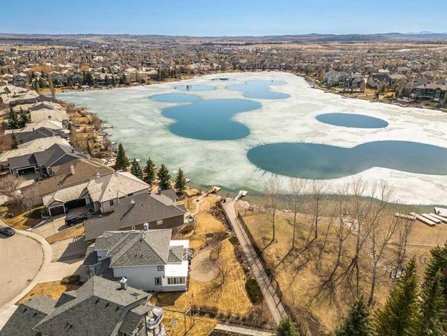 54 Chapala Crescent Se, Home with 3 bedrooms, 2 bathrooms and 4 parking in Calgary AB | Image 39