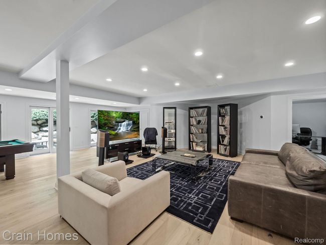 67-web-or-mls-P2266110.jpg | Image 66